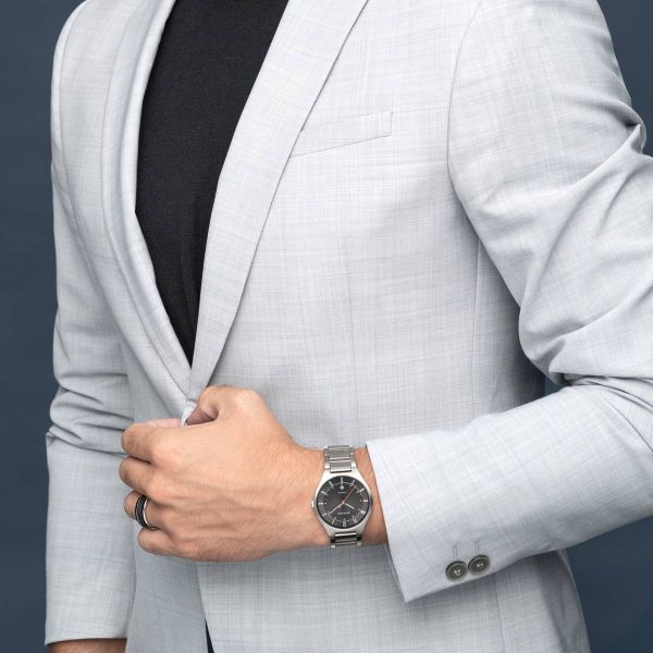 BERING Herren Armbanduhr Titanium silber gebürstet 11739-772 NEU