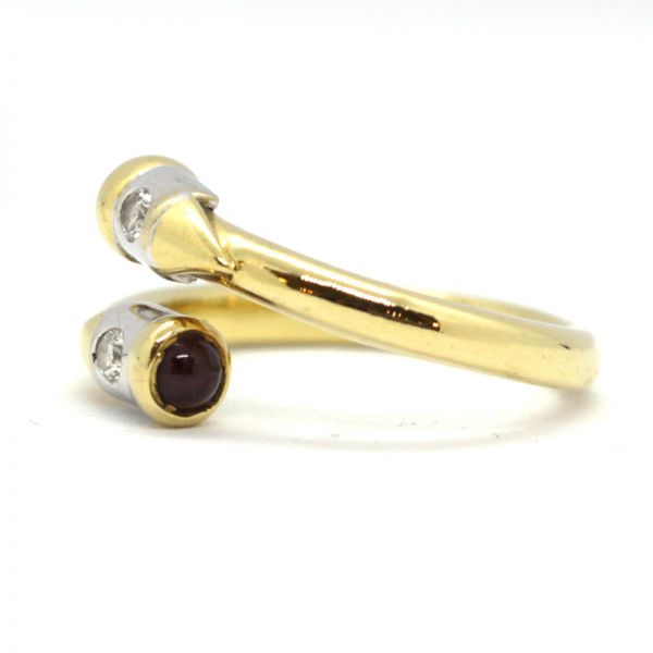 Diamant Rubin Ring 750er Gelbgold Rubin Carbochon 0,10 Ct Brillanten GR 56 (6027)