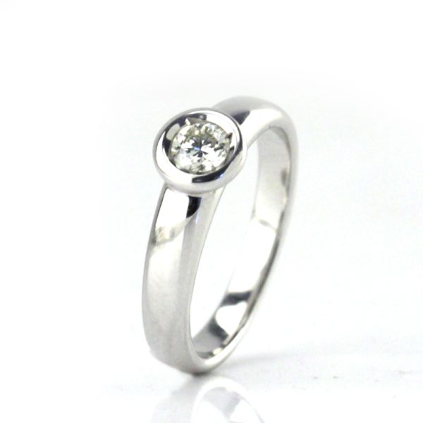 Solitär Brillant Ring 585er Weißgold 0,25 Ct Diamant im Brillantschliff GR 53,5 NEU (6679)