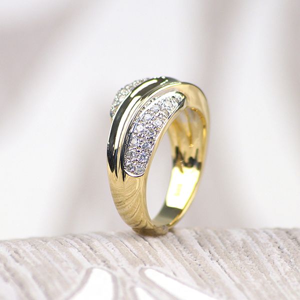 Gelbgold 585er Diamant circa 0,48ct Bandring mit Verlauf