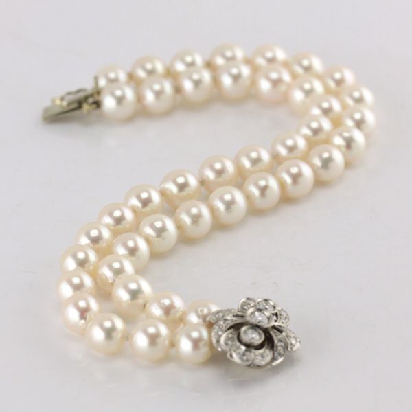 Akoya Perlen Schmuck Set Armband und Halskette mit Brillanten besetzten Weißgoldverschluß