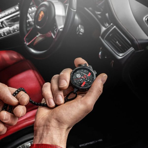 BOMBERG BOLT-68 Racing Carbon XR Chrono 45 mm Edelstahl PVD Black Silikonband BS45CHPBA.059-37.12 NE