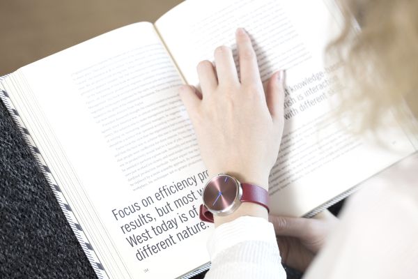 JACOB JENSEN UNISEX Armbanduhr CURVE 255 Ø 38 mm NEU