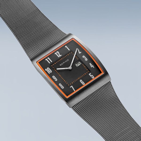 BERING Herren Armbanduhr Funkuhr Radio controlled grau gebürstet 52033-379 NEU