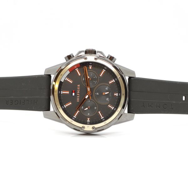 Tommy Hilfiger Herren Armbanduhr Silikonband TH.95.1.34.2929 (PF2675)