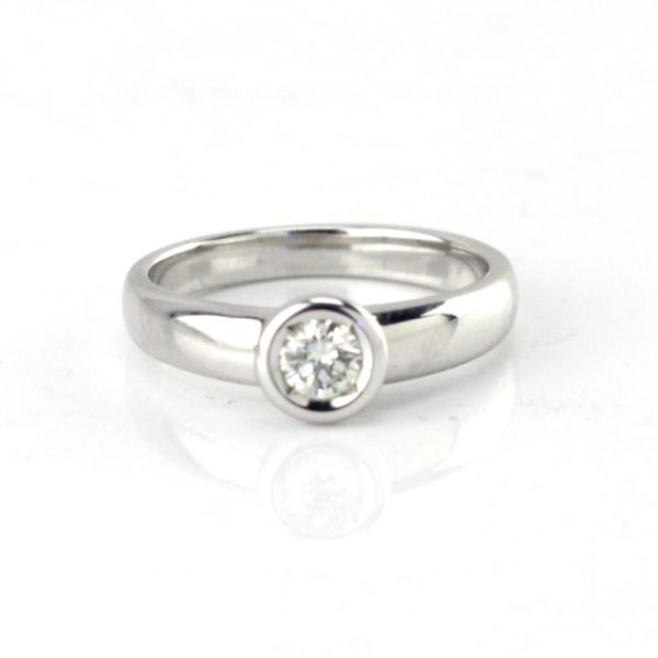 Solitär Brillant Ring 585er Weißgold 0,25 Ct Diamant im Brillantschliff GR 53,5 NEU (6679)