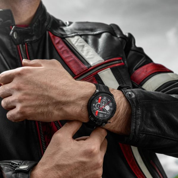 BOMBERG BOLT-68 Racing Carbon XR Chrono 45 mm Edelstahl PVD Black Silikonband BS45CHPBA.059-37.12 NE