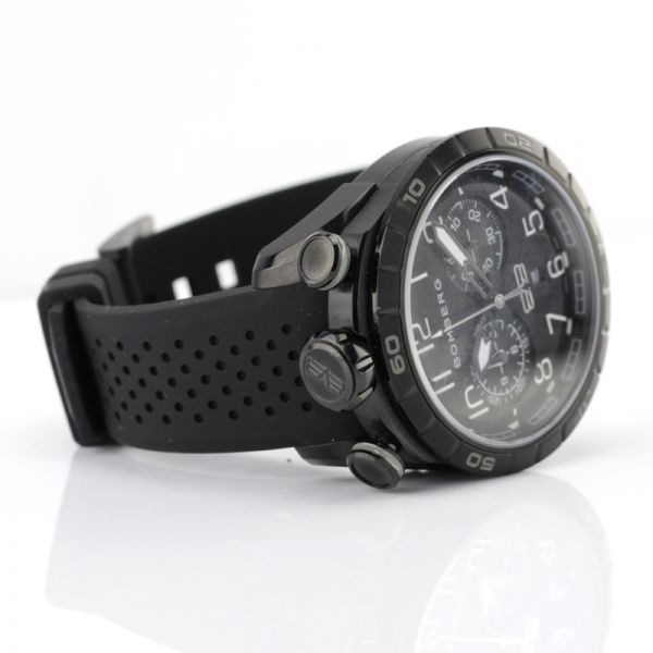 BOMBERG BB-68 "PITCH BLACK" Chrono Quarz Ø 44 mm NEU