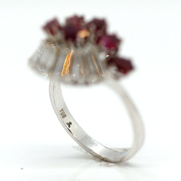 Cocktail Ring 750er Weißgold mit Diamanten und Burma Rubinen GR 64 (17343)