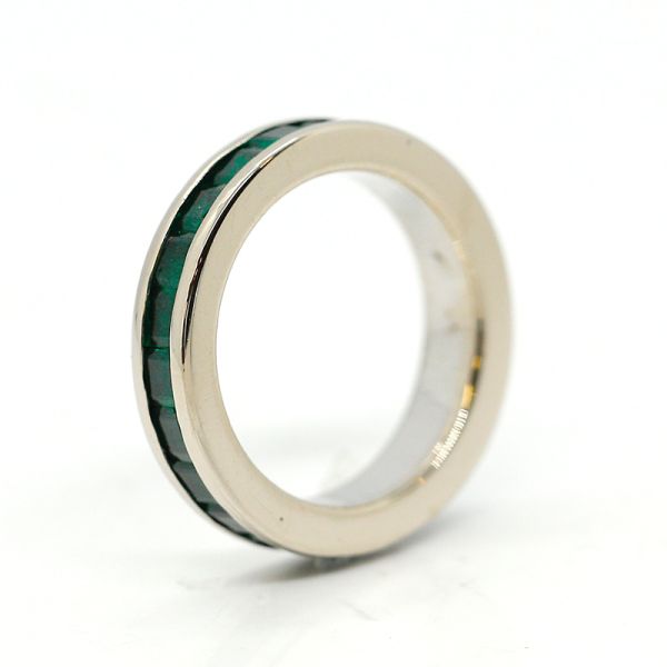 Memoire Ring 750er Weißgold Turmaline im Carreé ca. 3,3 Ct GR 52 (22056)