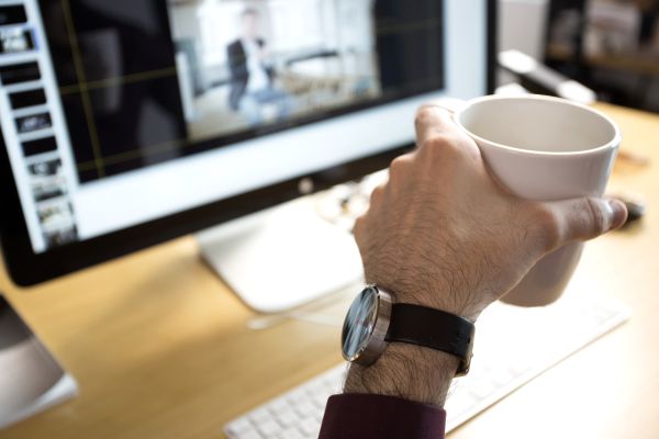 JACOB JENSEN UNISEX Armbanduhr CURVE 250 Ø 38 mm NEU