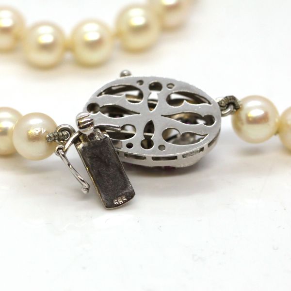 Akoya Perlenkette Antik 585er Weißgold Rubin- Perlschließe 46 cm (11470)