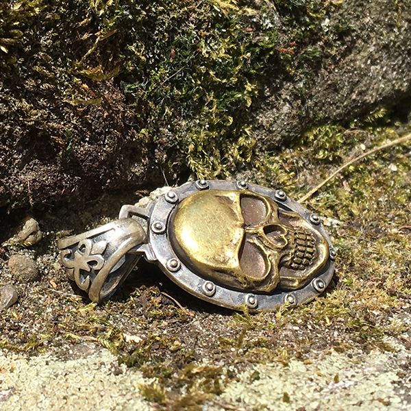 JJJ LA Anhänger "SMALL SKULL BRONCE GOLD" 925er Silber kombiniert mit Bronze
