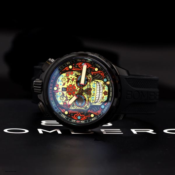 BOMBERG BOLT-68 HERITAGE SUGAR SKULL - RED BS45CHPBA.060-5.12 NEU