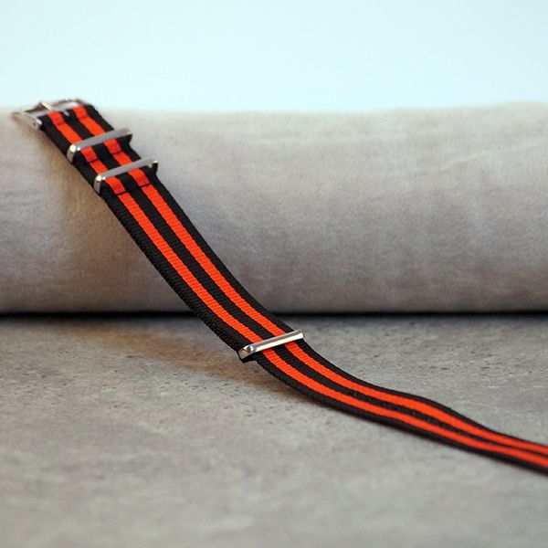 Uhrenarmband Durchzugsband Textil Nylon schwarz/rot 20 mm