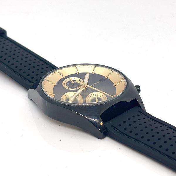 Detomaso Herren Armbanduhr "LIVE THE MOMENTUM" Quarz schwarz/gold neuwertig (37205)