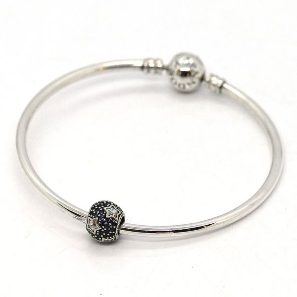 Pandora Armreif 925er Silber mit 1 Charms (PF3535)