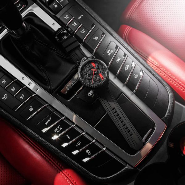 BOMBERG BOLT-68 Racing Carbon XR Chrono 45 mm Edelstahl PVD Black Silikonband BS45CHPBA.059-37.12 NE