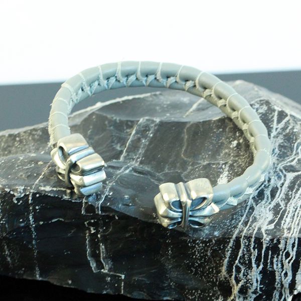 JJJ LA Armspange "FLEUR DE LYS" graues Leder 925er Silber Small