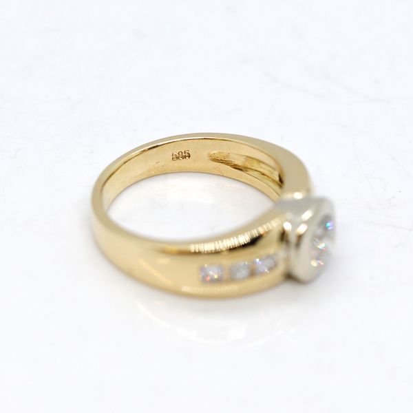Ring mit Diamant im Brillant- & Princesschliff 585er Gelbgold (22092)