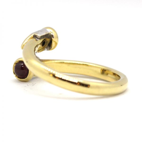 Diamant Rubin Ring 750er Gelbgold Rubin Carbochon 0,10 Ct Brillanten GR 56 (6027)