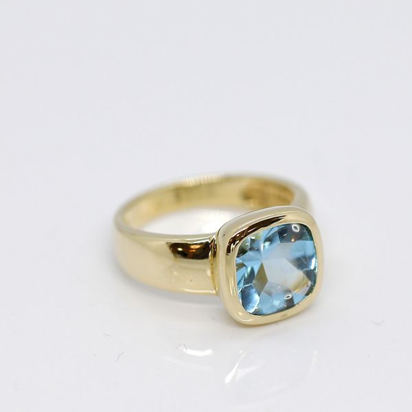 Blau Topas Ring 585er Gelbgold (31442)