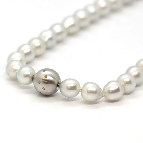 Südsee Perlenkette mit 585er Weißgold Diamantschließe 43 cm Perlen Ø 9-12 mm (11470)