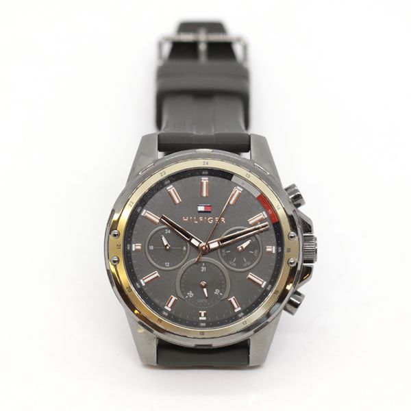 Tommy Hilfiger Herren Armbanduhr Silikonband TH.95.1.34.2929 (PF2675)