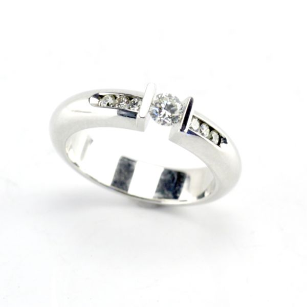 Brillant Spannring 585er Weißgold 0,37 Ct Diamanten im Brillantschliff GR 53 NEU