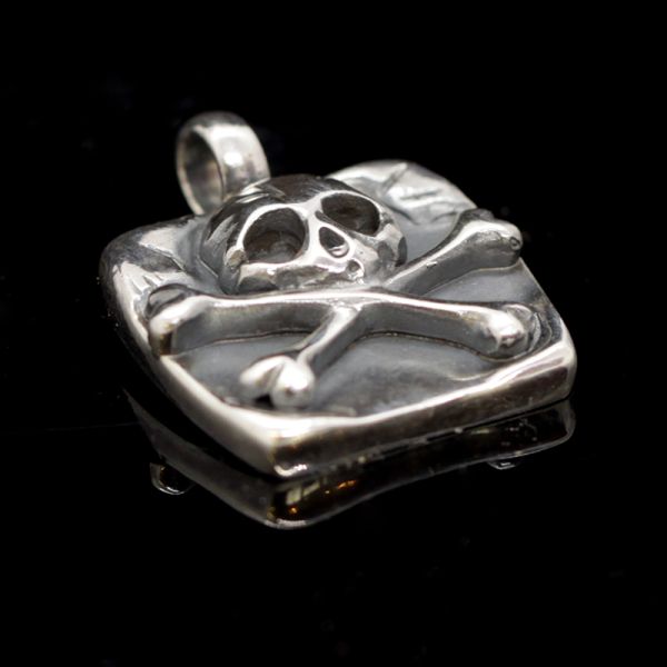 Anhänger "CROSSBONE SKULL" 925er Silber 20 x 25 mm NEU