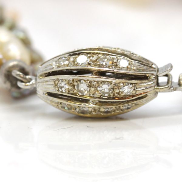 Perlenkette Antik gedreht mit 585er Weißgold Diamantschließe 44 cm (11470)