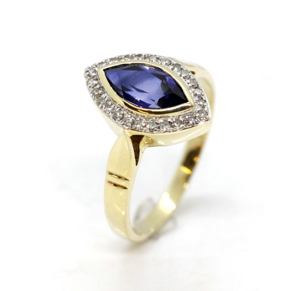 Saphir Ring 585er Gold Navette Schliff mit Diamanten GR 66 (13206)