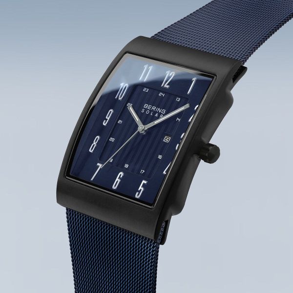 BERING Herren Armbanduhr Solar Solar schwarz/blau gebürstet 16433-327 NEU