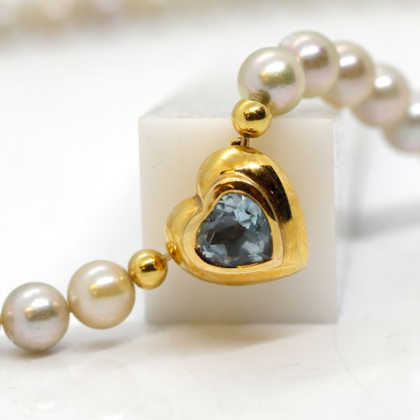 Perlenkette grau mit Herz Aquamarine Schließe 585er Gold Goldschmiedearbeit (23202)