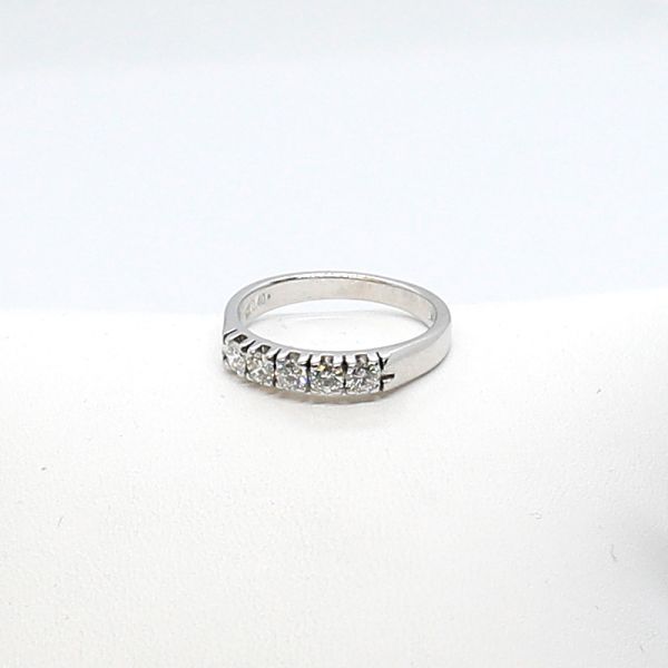 Halb Memoire Ring 750er Weißgold fünf Diamanten im Brillantschliff Gr. 51 (19975)