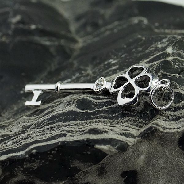 Anhänger "KEY" 925er Silber rhodiniert Schlüssel Kleeblatt NEU