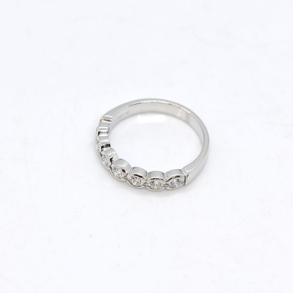 Ring Halbmemoire Ring 585er Weißgold mit sieben Diamanten (22092)