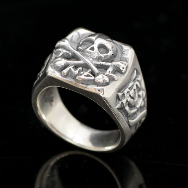 Ring Siegelring "CROSSBONE SKULL" 925er Silber Gr 70 NEU