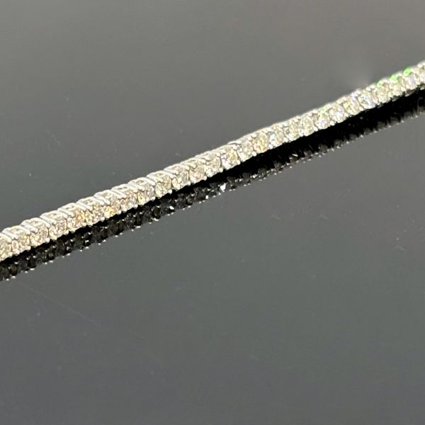 Tennisarmband 750er Weißgold 66 Diamanten im Brillantschliff ca. 3,22 Ct 16,5 cm (34561)