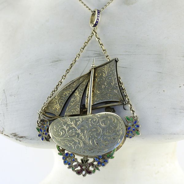 Silberkette um 1850 England mit Segelschiff, eine Seite Perlmutt andere Seite ziseliert