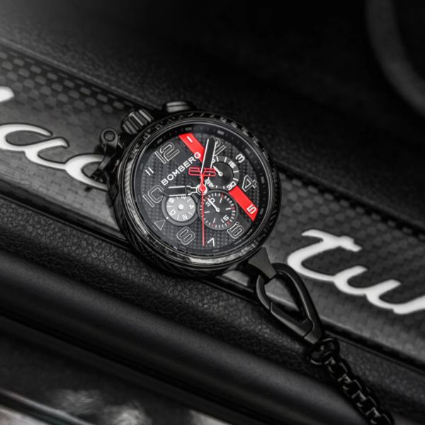 BOMBERG BOLT-68 Racing Carbon XR Chrono 45 mm Edelstahl PVD Black Silikonband BS45CHPBA.059-37.12 NE