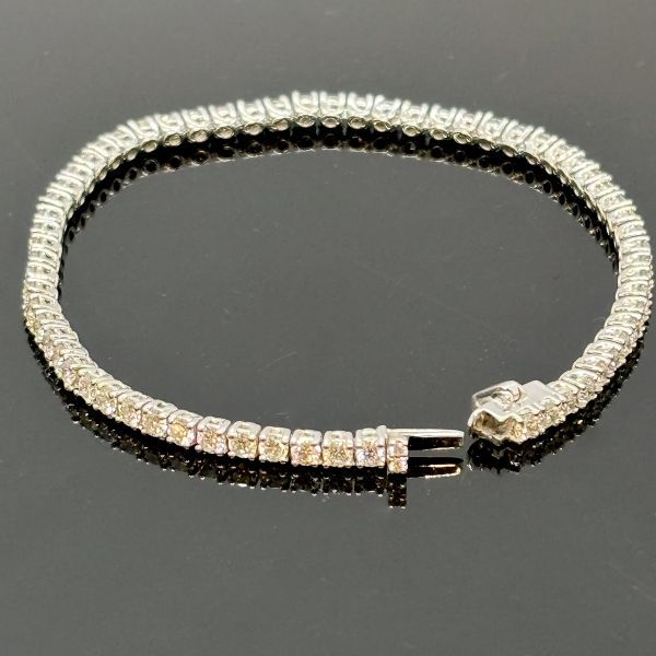 Tennisarmband 750er Weißgold 66 Diamanten im Brillantschliff ca. 3,22 Ct 16,5 cm (34561)