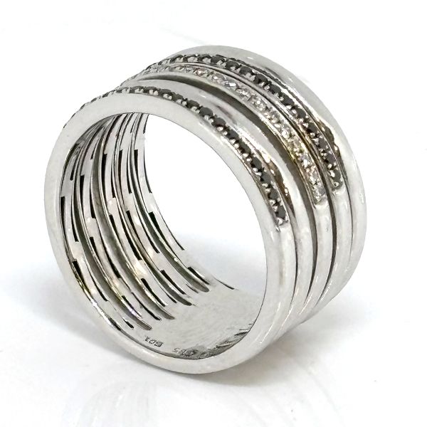 Brillant Ring 585er Weißgold kleine schwarze und weiße Diamanten im Brillantschliff GR 58 (34379)