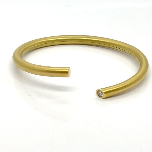 Diamant Armreif Armspange Goldschmiedearbeit 750er Gelbgold ca. 0,20 Ct Brillant (33527)