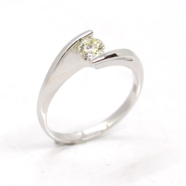 Brillant Spannring 585er Weißgold 0,30 Ct Diamanten im Brillantschliff GR 54 NEU